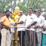 மறைந்த பாரத பிரதமர் நேருவின் நினைவு தினத்தை முன்னிட்டு தமிழ்நாடு காங்கிரஸ் கமிட்டி மாநில பொதுச் செயலாளர் வழக்குரைஞர் சரவணன் தலைமையில் அவரது திருவுருவ சிலைக்கு மாலை அணிவித்து மரியாதை செலுத்தினர்:-