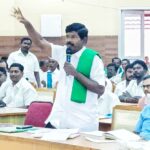 ஏக்கருக்கு நடவு மானியம் 6000 வழங்க கோரி கலெக்டரிடம் தமிழக ஏரி மற்றும் ஆற்றுப் பாசன விவசாயிகள் சங்கத்தின் மாநில தலைவர் விசுவநாதன் மனு அளித்தார்:-