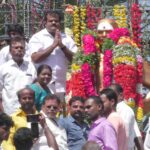 பசும்பொன் முத்துராமலிங்க தேவரின் 118-வது ஜெயந்தி விழா – காங்கிரஸ் கமிட்டி சார்பில் மாவட்டத் தலைவர் ரெக்ஸ் தலைமையில் அவரது திருவுருவ சிலைக்கு மாலை அணிவித்து மரியாதை செலுத்தினர்:-