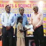 ஸ்ரீமத் ஆண்டவன் கலை மற்றும் அறிவியல் கல்லூரியில் நடந்த அறிவியல் கண்காட்சி – வெற்றி பெற்ற மாணவ, மாணவிகளுக்கு பரிசுகள் வழங்கினர்:-