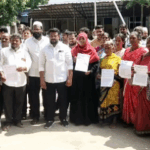 தரைகடை வியாபாரிகளின் வாழ்வாதாரத்தை பாதுகாத்திட வலியுறுத்தி மனித நேய மக்கள் கட்சி வர்த்தக நலச்சங்கம் சார்பில் கலெக்டரிடம் கோரிக்கை மனு அளித்தனர்:-