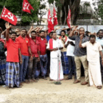 திருச்சியில் சுமைப்பணி தொழிலாளர்களுக்கு மீண்டும் வேலை வழங்கக்கோரி CITU-யினர் ஆர்ப்பாட்டம்:-