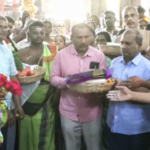 ஸ்ரீரங்கம் ரங்கநாதர் கோவிலில் இருந்து திருவானைக்காவல் அகிலாண்டேஸ்வரி கோவிலுக்கு மார்கழி சீர்வரிசை பொருட்கள் கொண்டு வரப்பட்டது:-