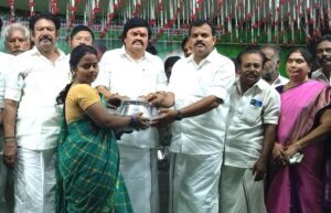 அண்ணா பிறந்தநாள் விழாவை முன்னிட்டு திருச்சியில் நடந்த அதிமுக பொதுக்கூட்டத்தில் நலத்திட்ட உதவிகளை முன்னாள் அமைச்சர் ராஜேந்திர பாலாஜி வழங்கினார்:-